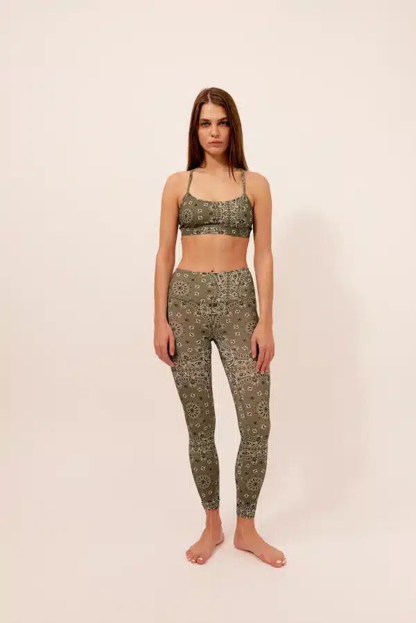 YOGA LEGGING KAKI BANDANA