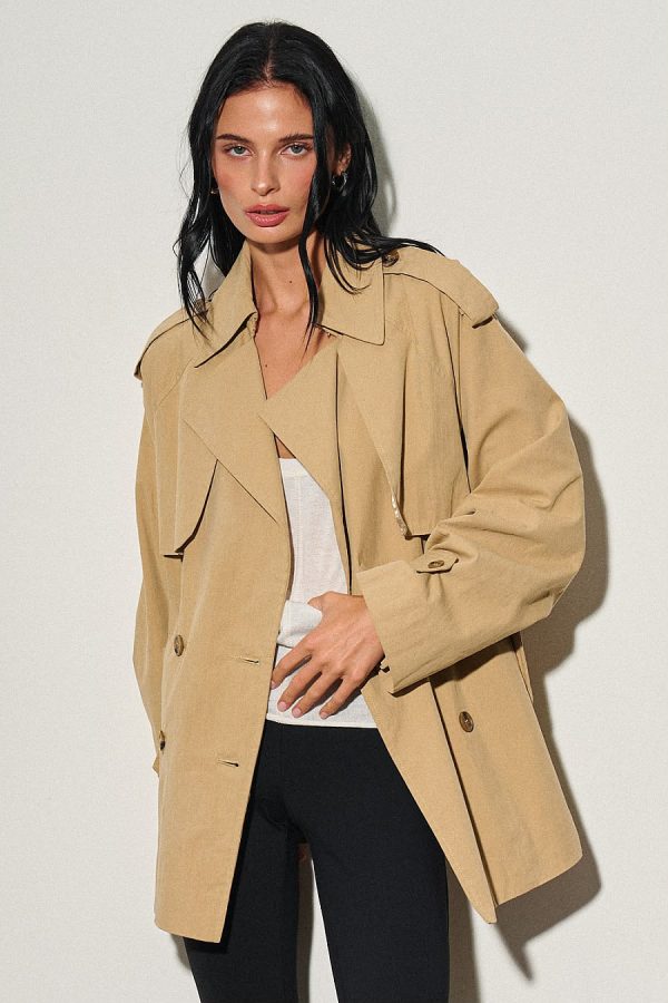 BB/LA Short camel trench coat